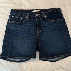 Levi’s mid-length shorts, size 10(30)